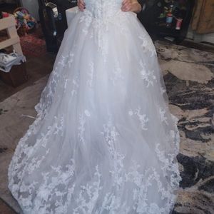 Wedding dress